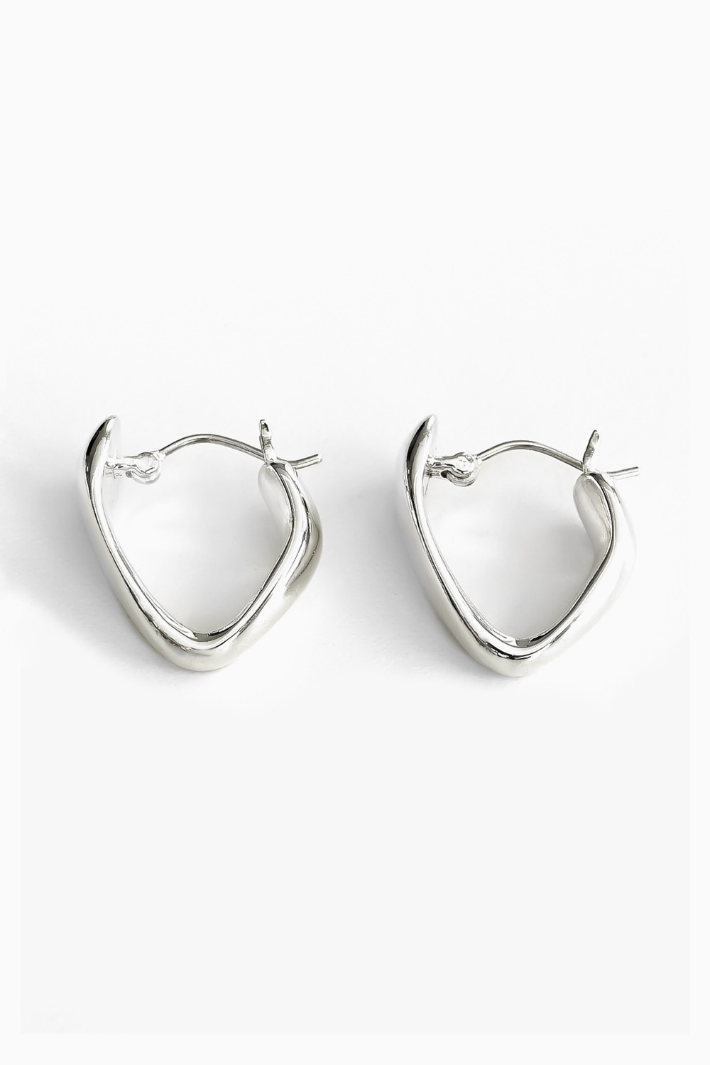 VS_FLAT HOOP EARRING1