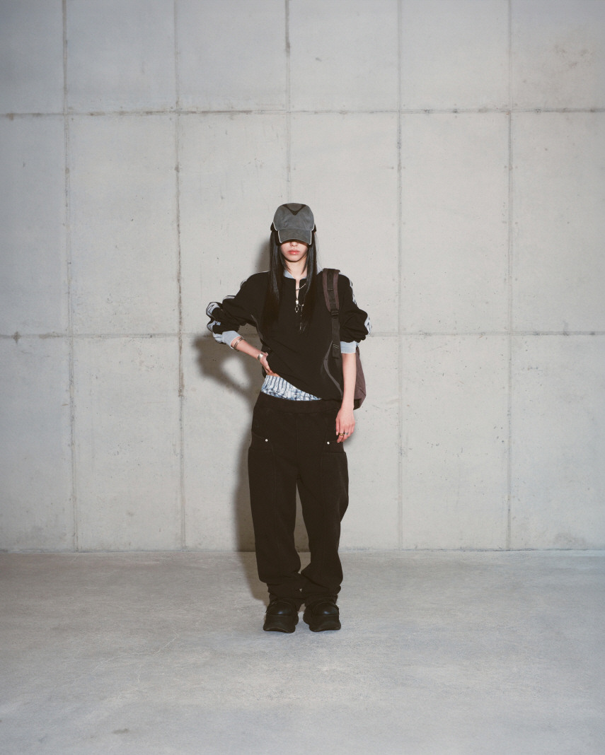 [MSCHF] CUT OFF SWEAT PANTS /追跡付 MSCHF] CUT OFF SWEAT PANTS /追跡付 (MISCHIEF/スウェット