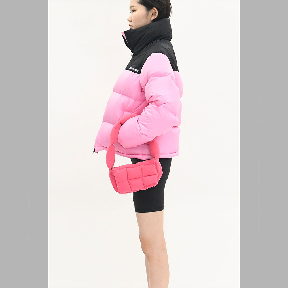 【THE MUSEUM VISITOR】 DYEING CUSHION MINIBAG (PINK) 한섬 EQL