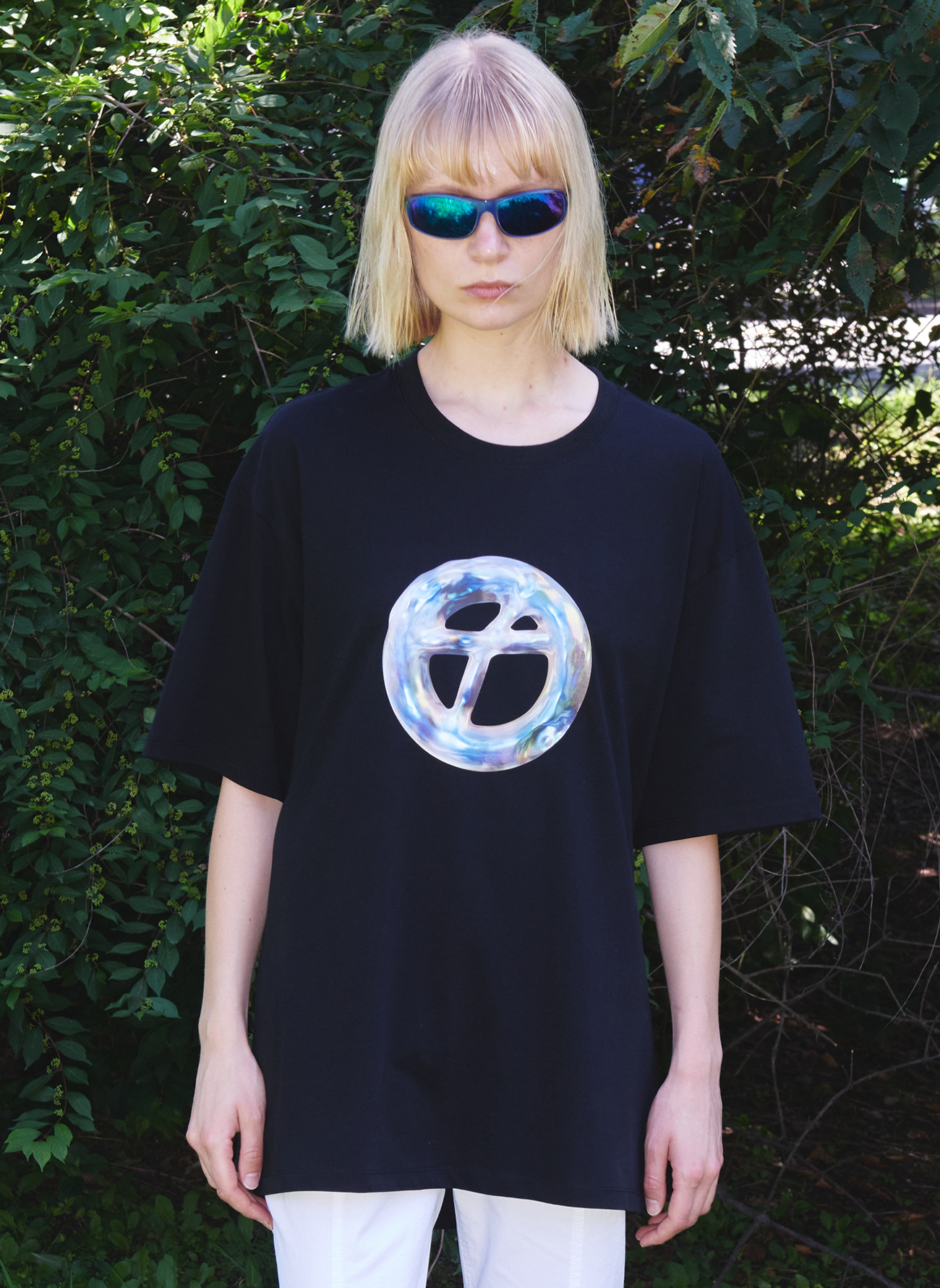 【OPEN YY】BACK SLIT SYMBOL TEE (WHITE) 한섬 EQL