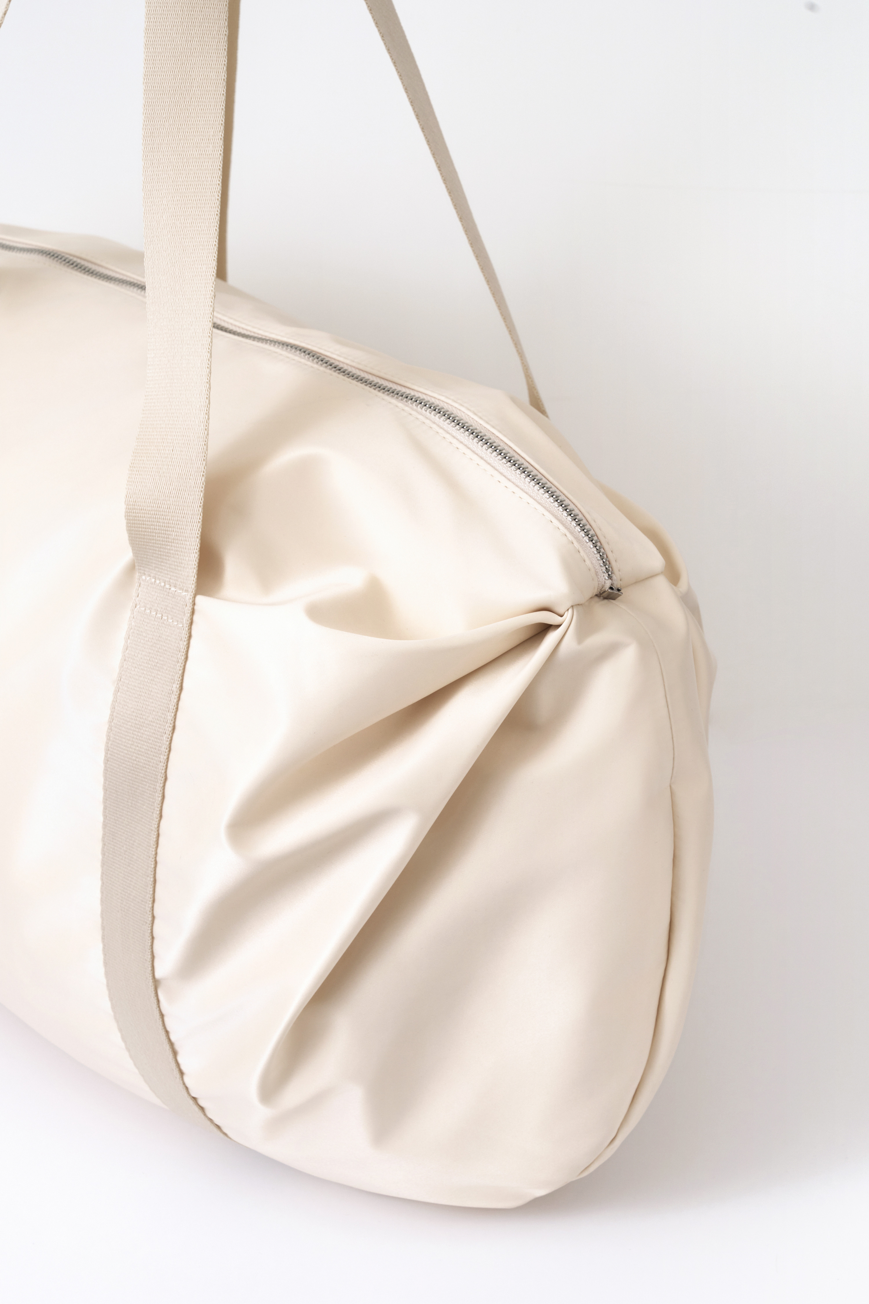 ショルダーバッグ・ポシェット HEEARI [10th Reorder] Aurora Shirring Duffle Bag Aurora Shir GQBR23122875637_0_ORGINL_17037