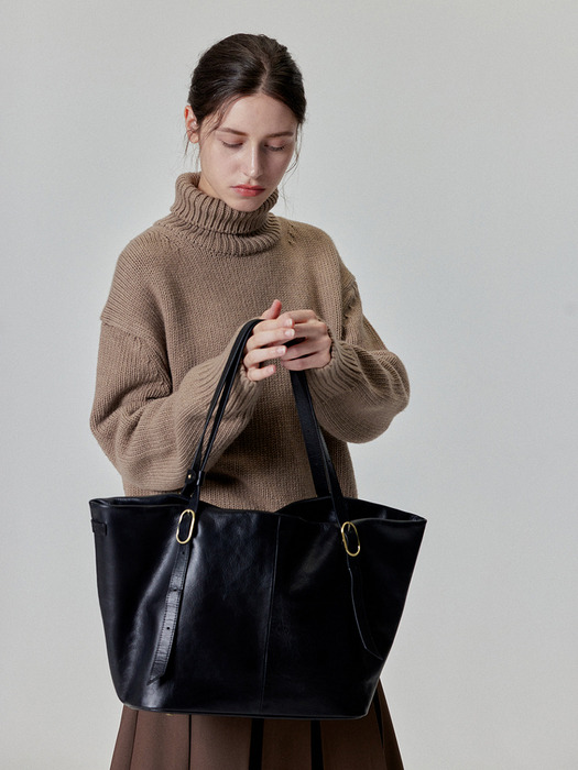 Yurt ユルト plum bag プラムバック　韓国ブランド SM BAMBOO BOSTON2シャドウブラック（ハンドバッグ