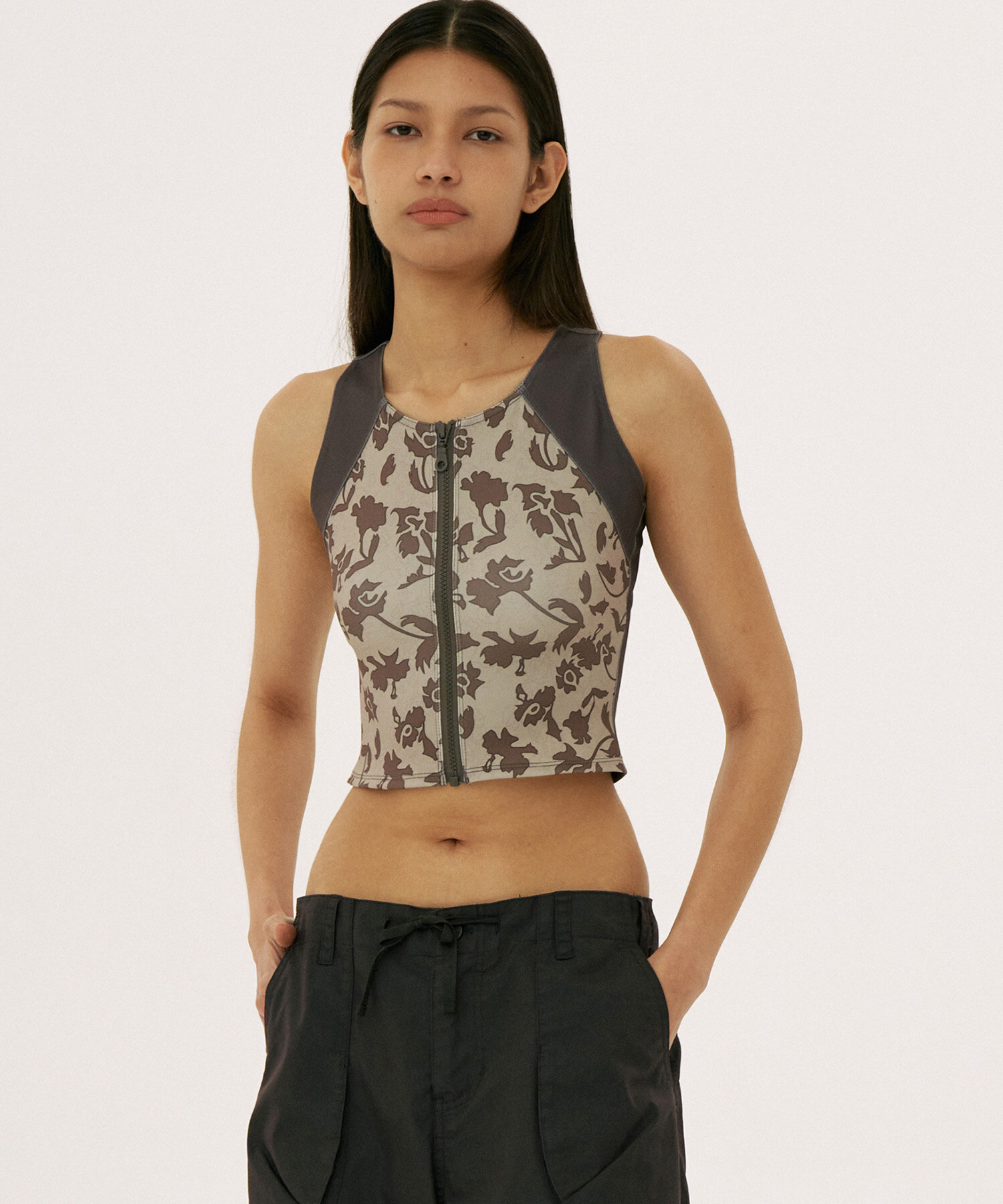 【WELLBEING EXPRESS】 Active Zipup Sleeveless / 追跡付 한섬 EQL